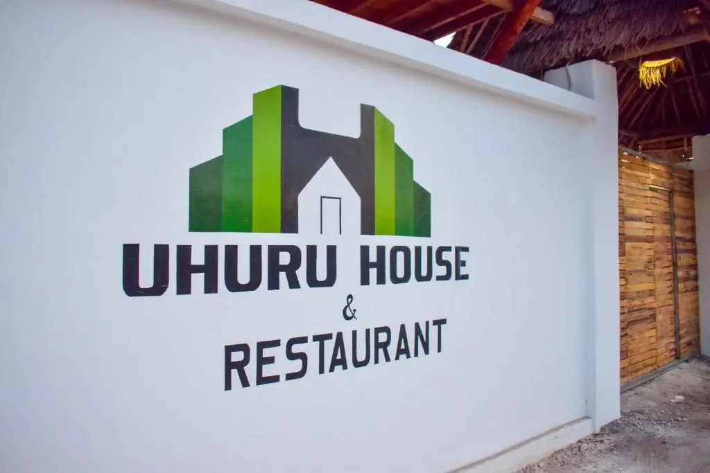 Uhuru Hotel & Restaurant