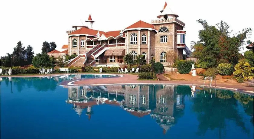 Celebrity Club & Resort