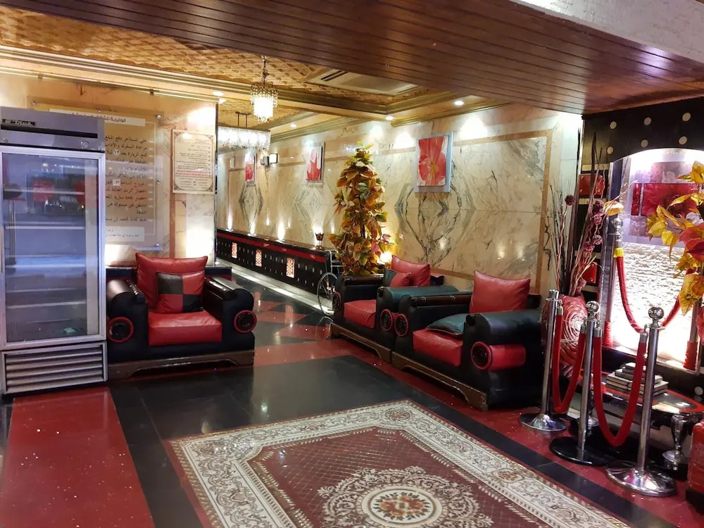OYO 524 Zahrat Alwaziriya Furnished Apartments