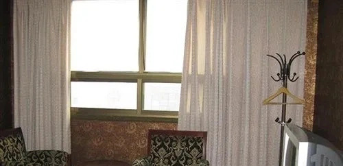 Qingdao Heng He Four Business hotel