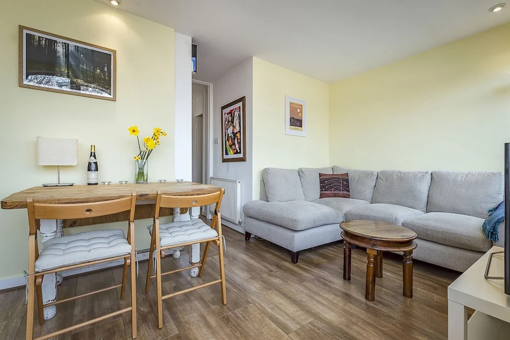 Regent's Park Pad