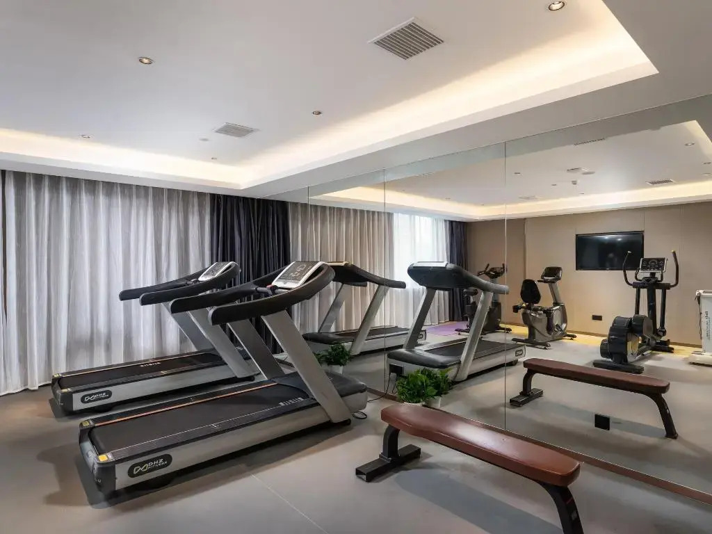Lavande Hotel Wuhan 2nd Guanggu Road