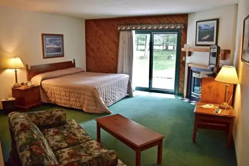 Whitetail Lodge