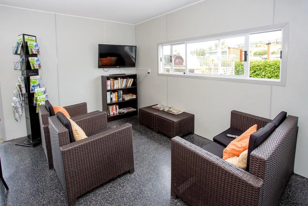 Tasman Holiday Parks - Beachaven