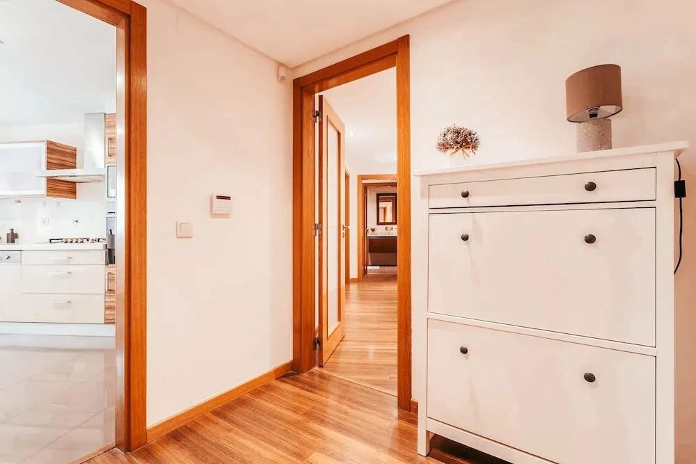 Modern Elegant 2 Bedroom in Amadora by GT House