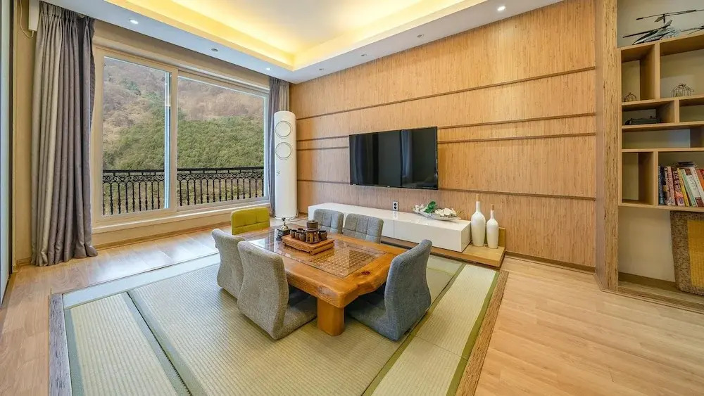 Cheongpyeong Family Hotel and Caviar Park