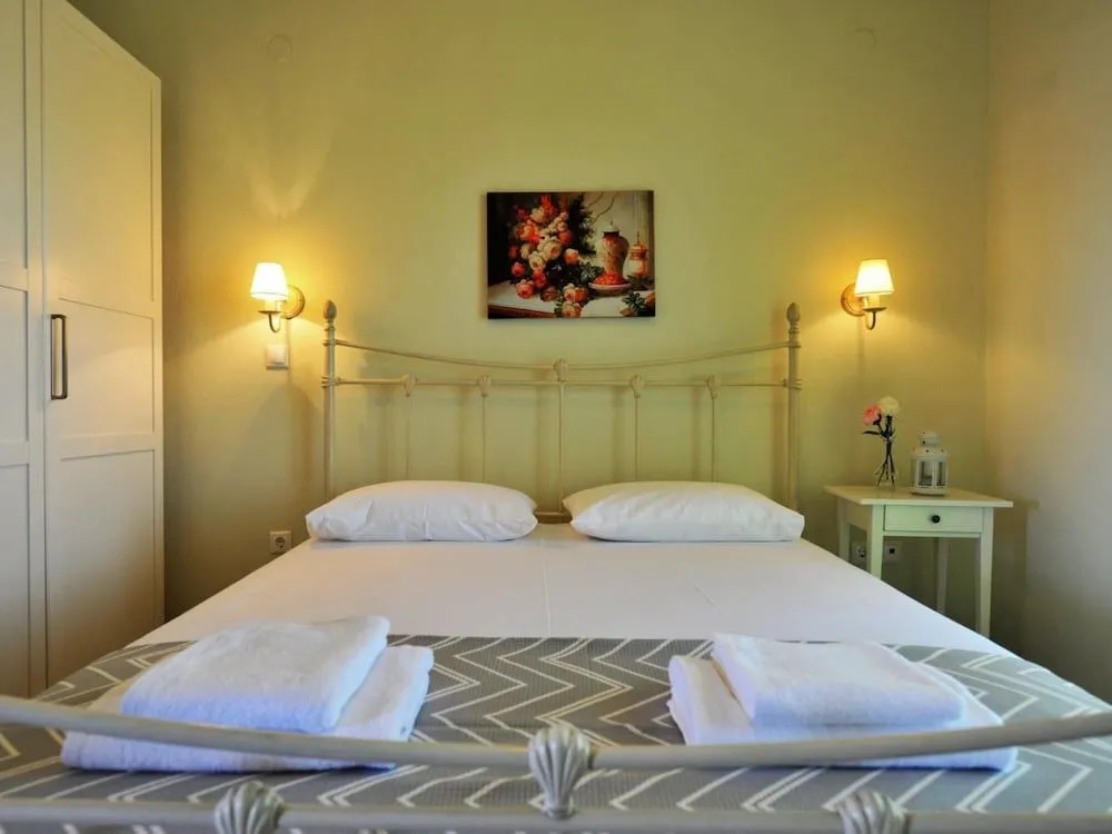 Fotinia Beach House 1st floor - Dionysiou Beac...
