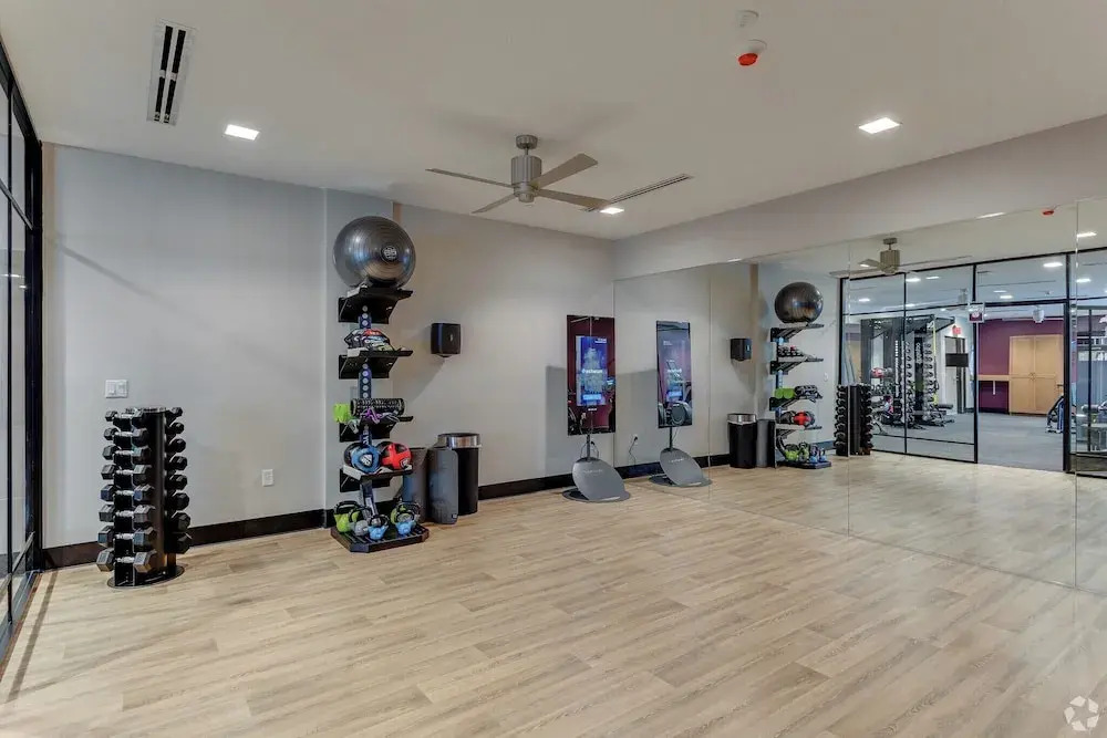 Luxury Apartments by Hyatus Center City