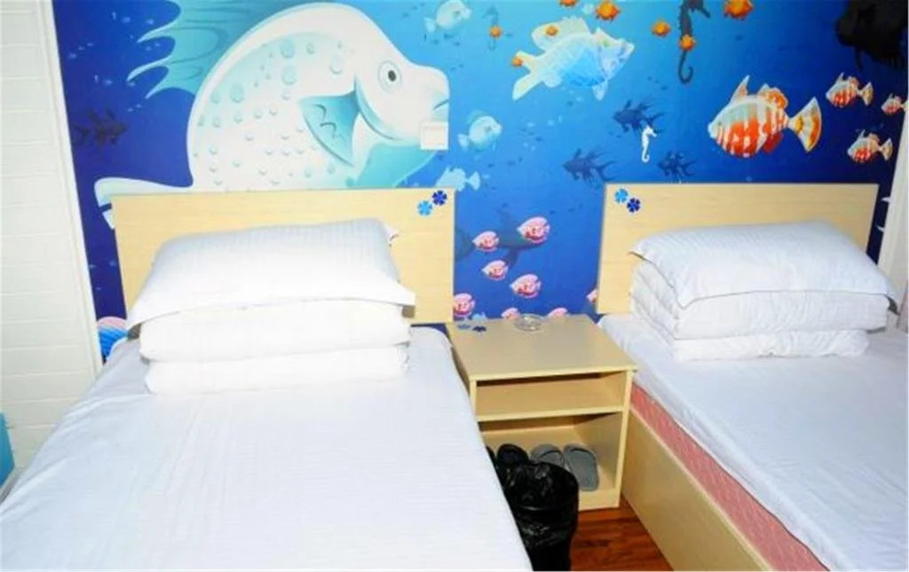 Bi'an Sunshine Theme Hotel