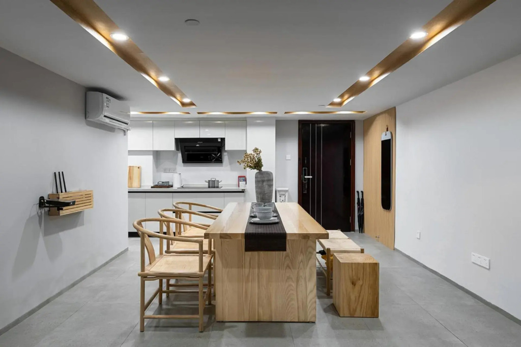 Locals Apartment House 29
