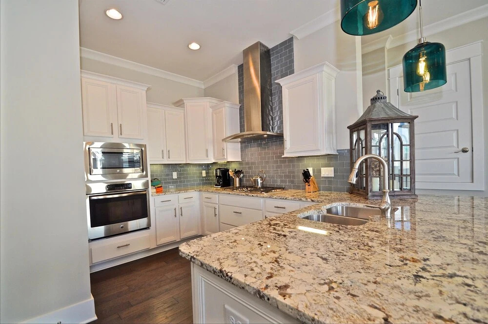 Galanta 2 Bedroom Condo By Coastal Dreamin