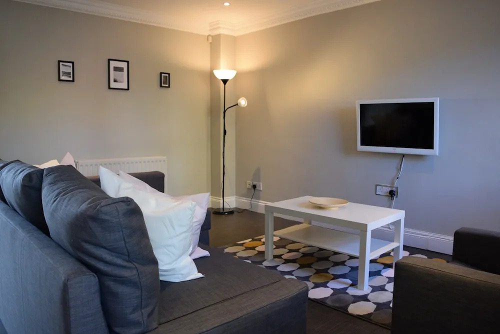Beautiful Wimbledon 4 Bedroom Family Home
