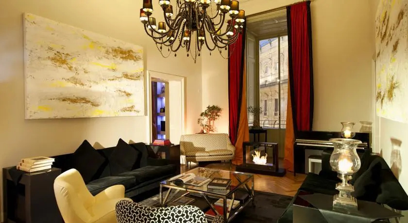 Town House 8