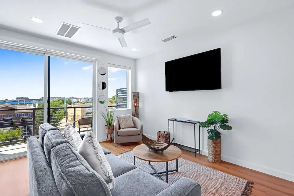 Modern Hill Country Condo for 4 w/ Resort Perks!