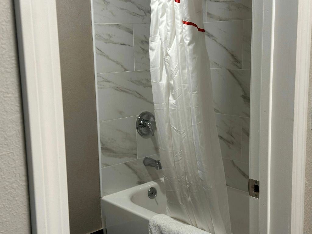 Red Roof Inn & Suites Middleborough