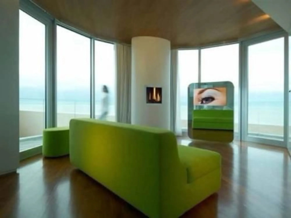 i-Suite Hotel
