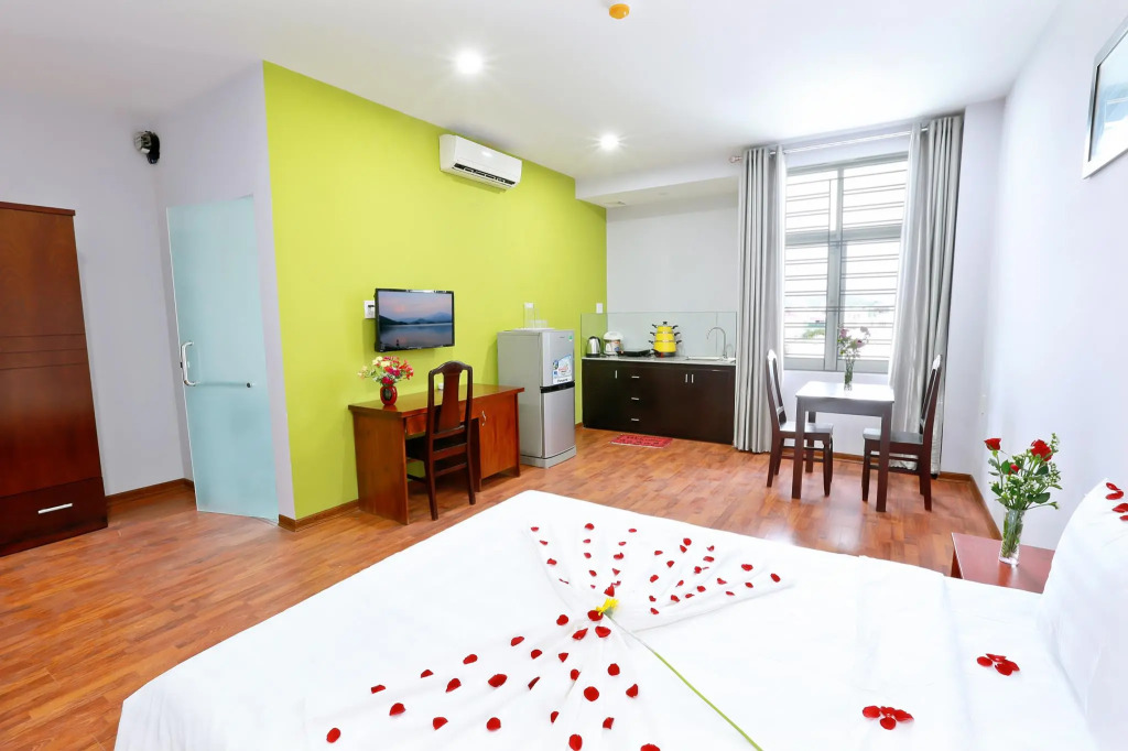 Gold House Hotel