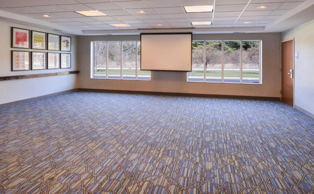 Holiday Inn Express Hotel & Suites Urbana-Champaign-U of I Area by IHG