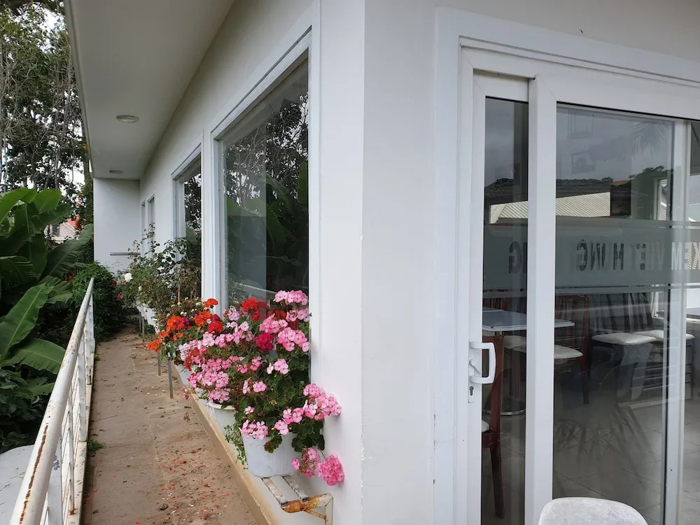 Rose Milano Villa