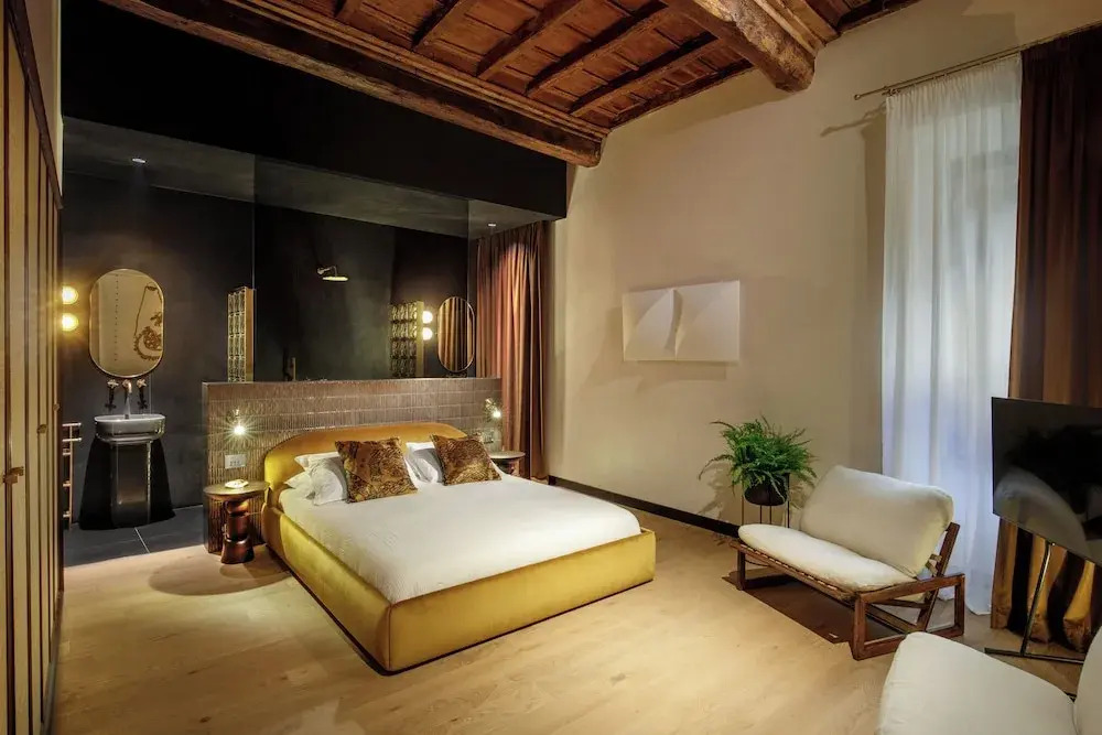 Palazzo Serpe Suites near Colosseum