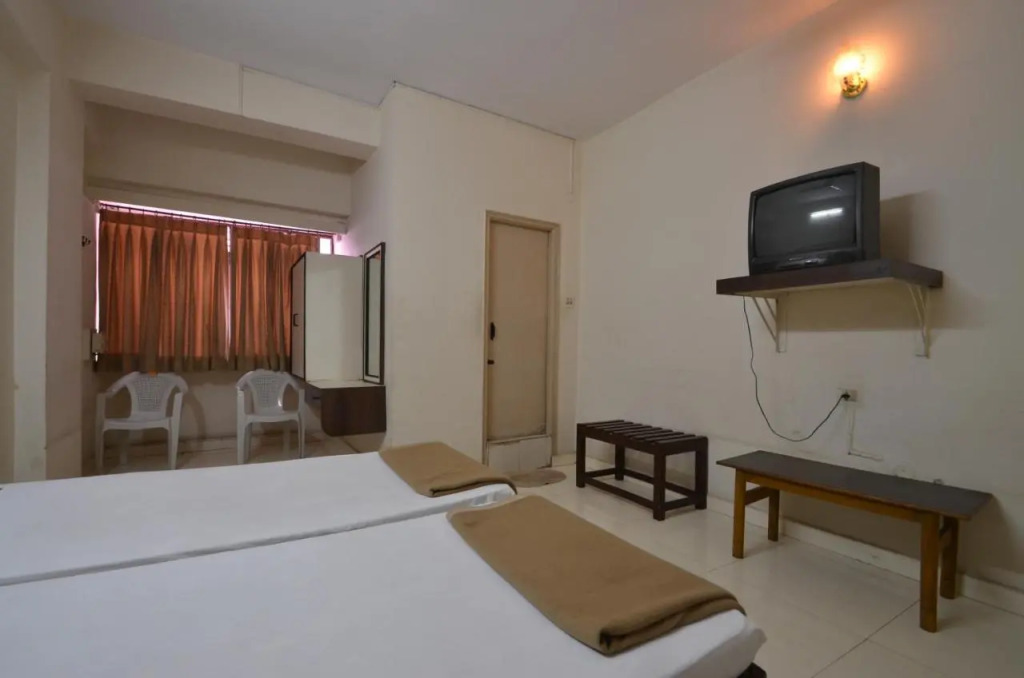Hotel Maya Deluxe