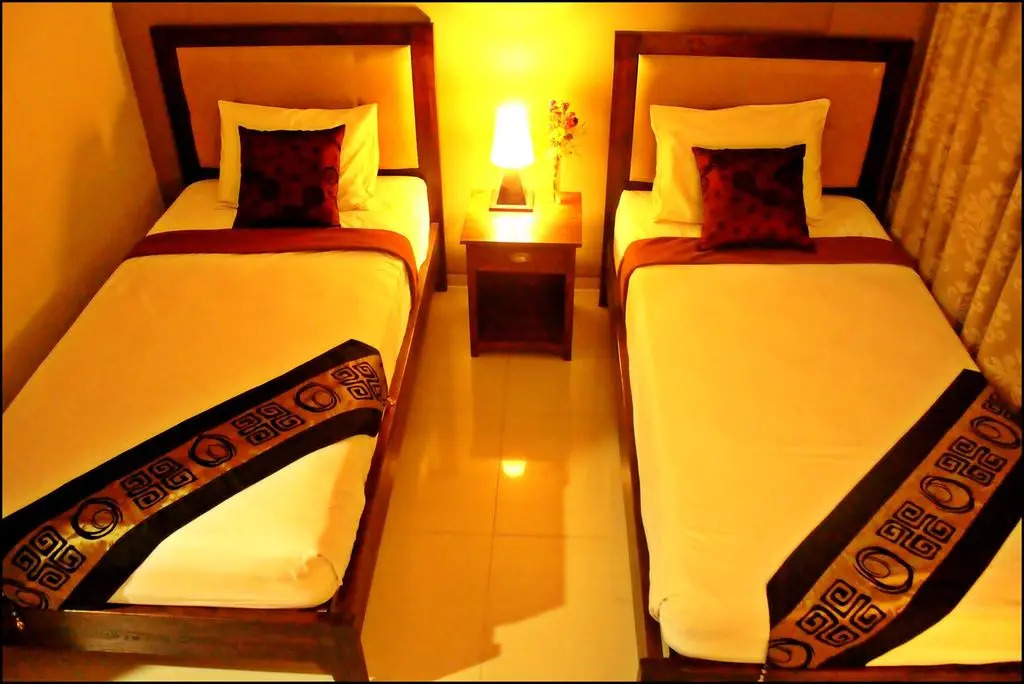 Summer Season Hotel