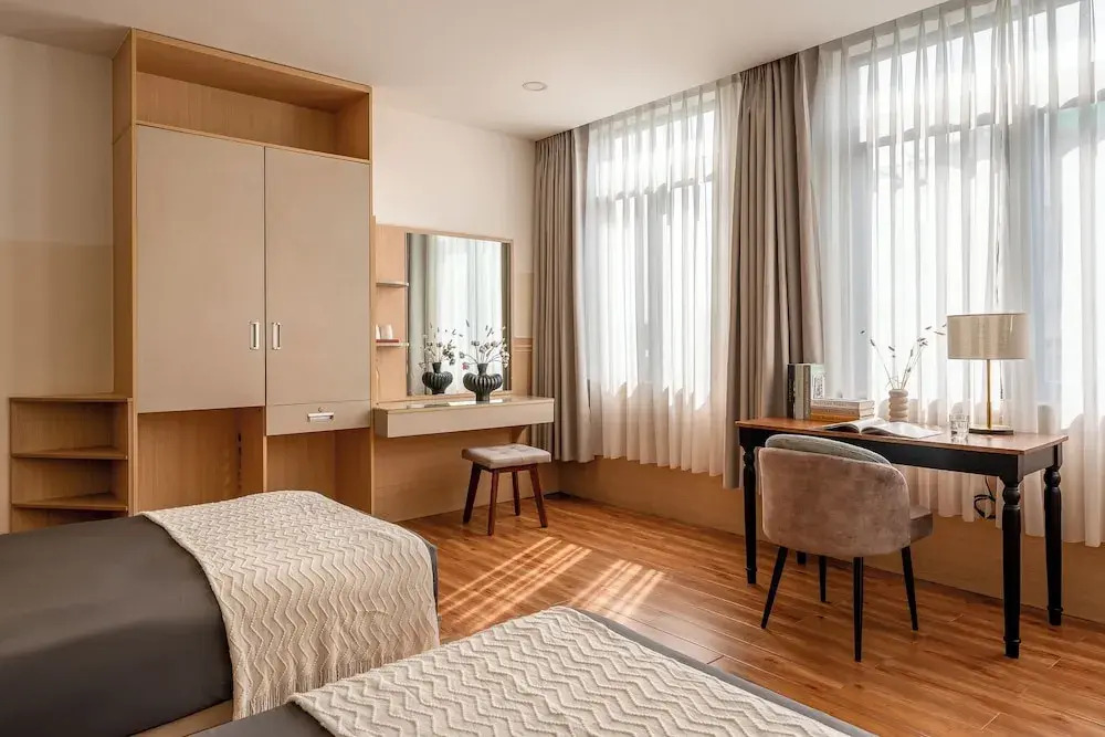 Tago Airport Hotel