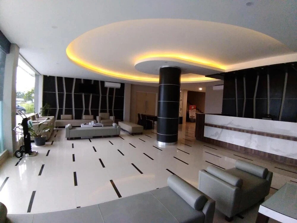 Emerald Hotel