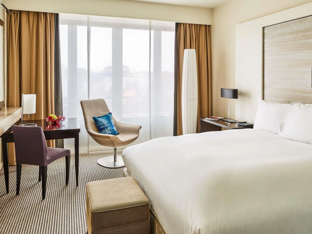 Отель Sofitel Brussels Europe