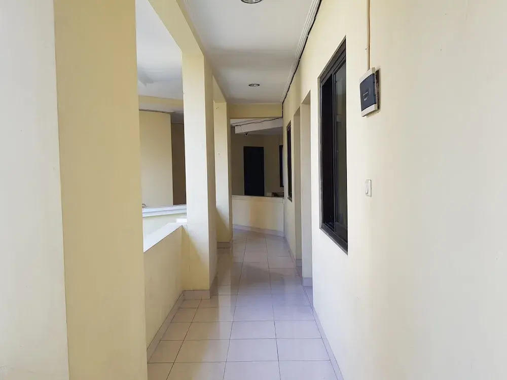 Oyo 2494 Leguti Mansion