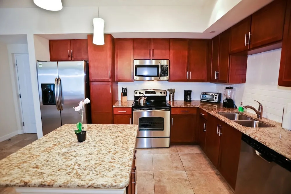 Doral Dolphin Mall Apartments by NUOVO