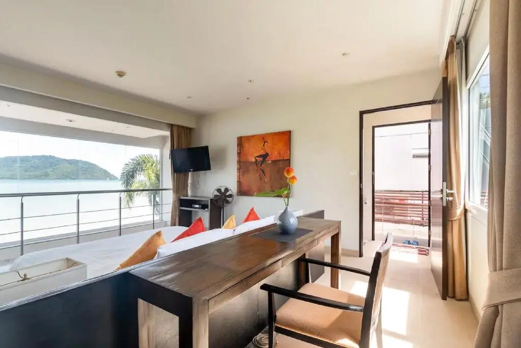 Raya Beachloft