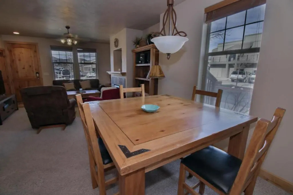 Fox Pointe Condo by Park City Vacations