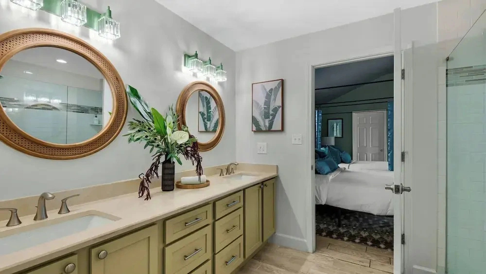 PCB Stay w/ Heated Pool, Hot Tub, Bars, Game Room & Quick Walk to Beach The Jade Oasis by Avantstay