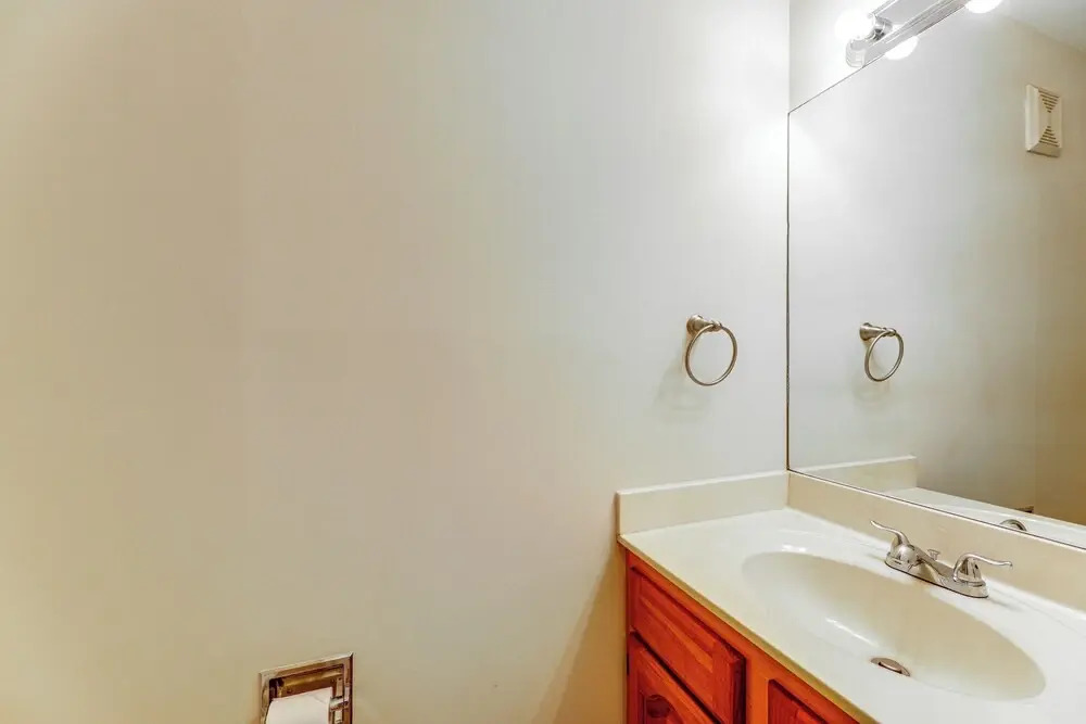 Beach Escape w/ Pool & Hot Tub Near Fenwick