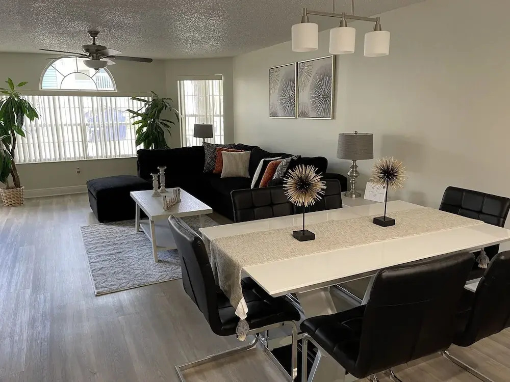 Modern Luxury Apartment Close Disney