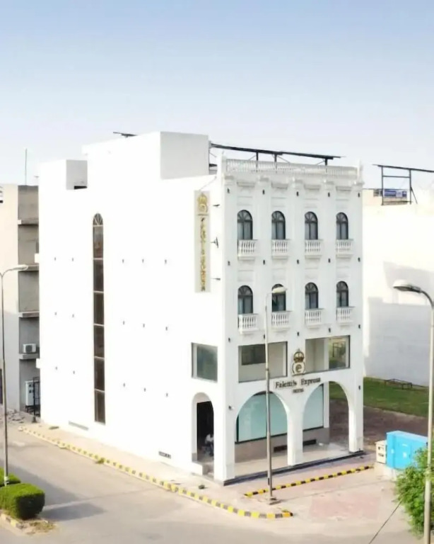 Falettis Express Hotel Airport Lahore