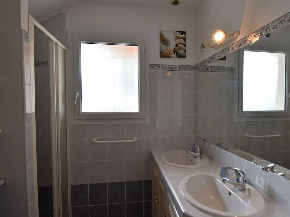 Luxurious Holiday Home with Private Pool in Port Camargue