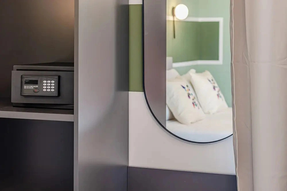 NumberZ - Rooms Apartments and Suites with Wi-Fi and AC
