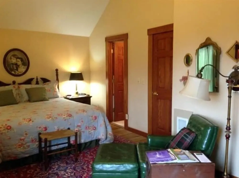 Strawberry Farm Bed & Breakfast