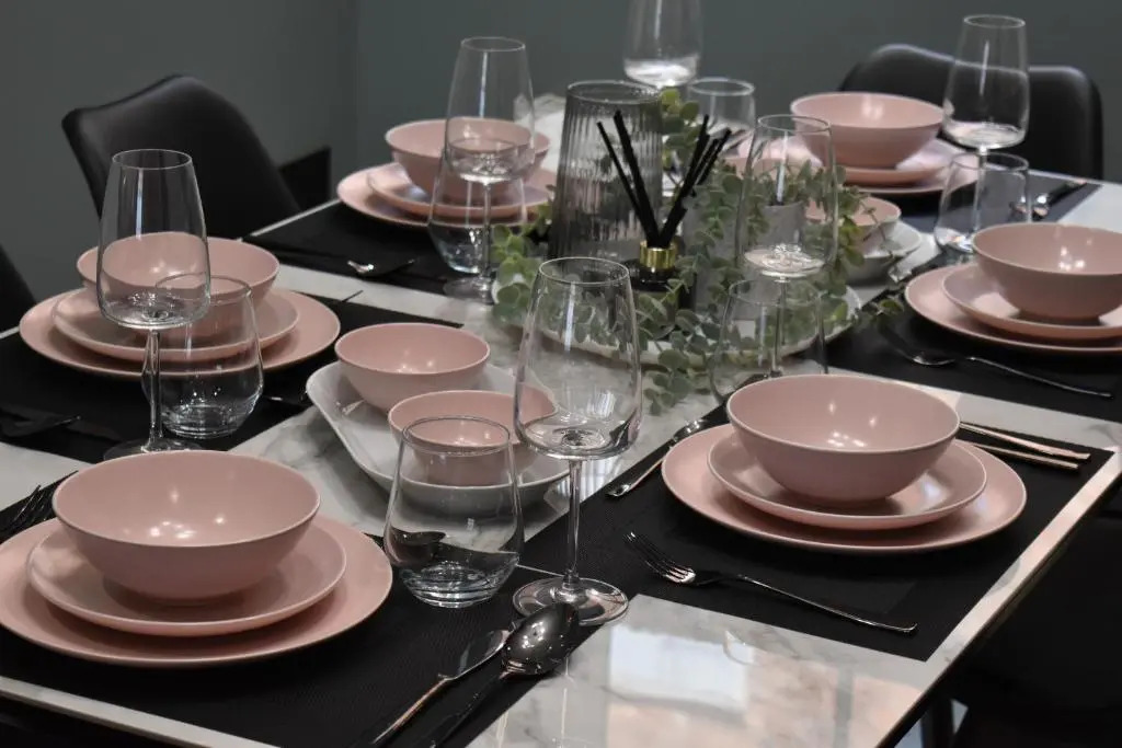 Central Stays - Luxury 3 Bedroom House in Central Chester SLEEPS 6