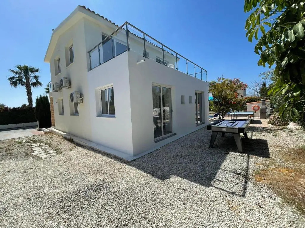 Villa Coralia Gardens 1km From Coral Bay Beach