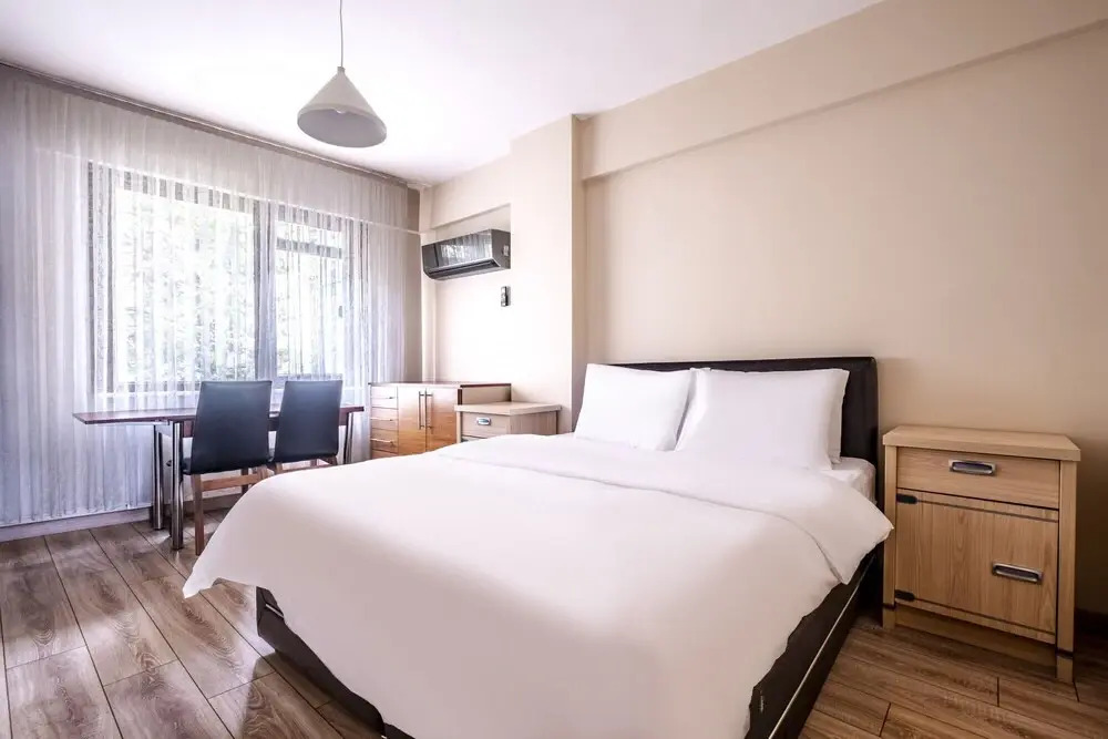 Flat with Sea View near Uskudar Ferry Station