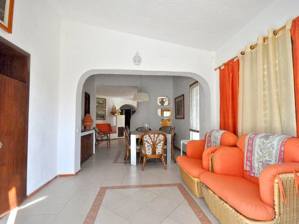 Beautiful Villa With Private Swimming Pool Near the Center of Vilamoura