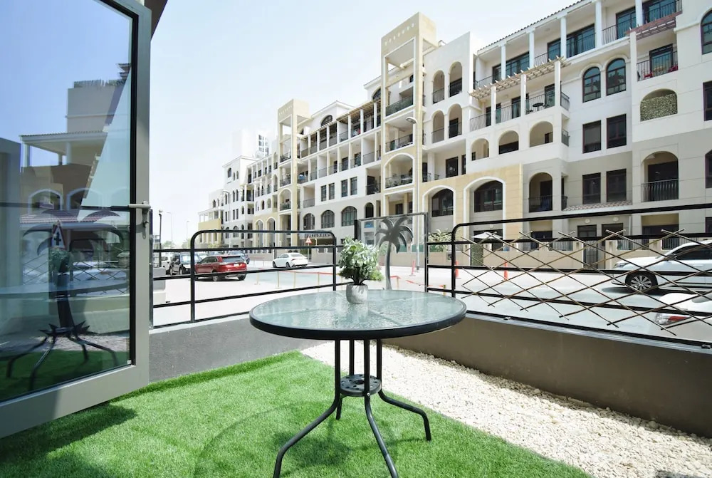 JVC studio Joya Verde with terrace - 360 vacation