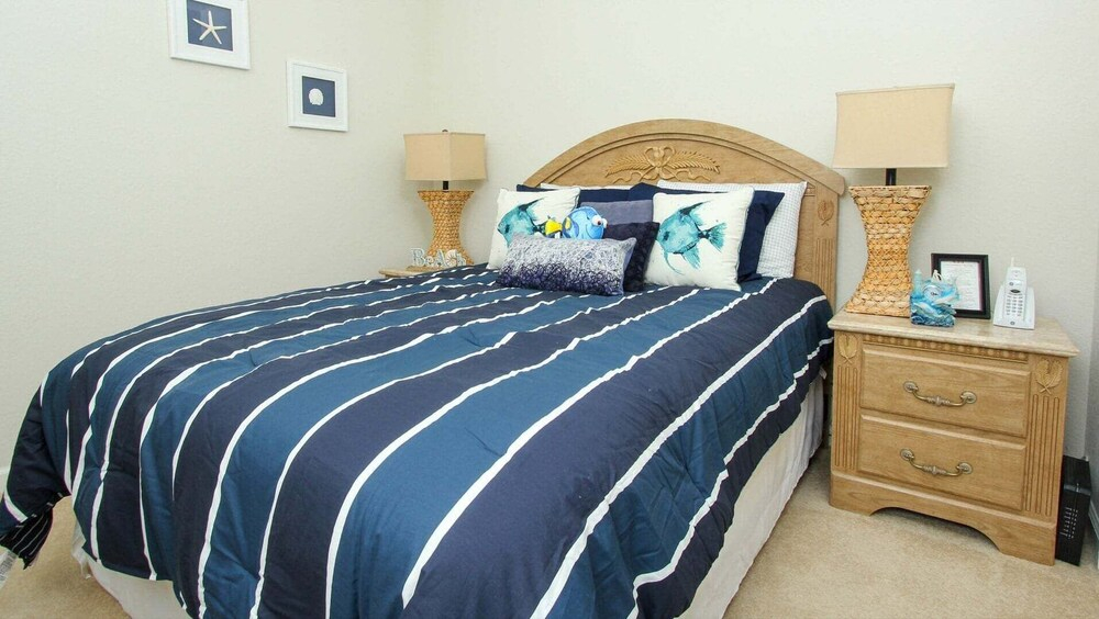 6-bedroom 2505