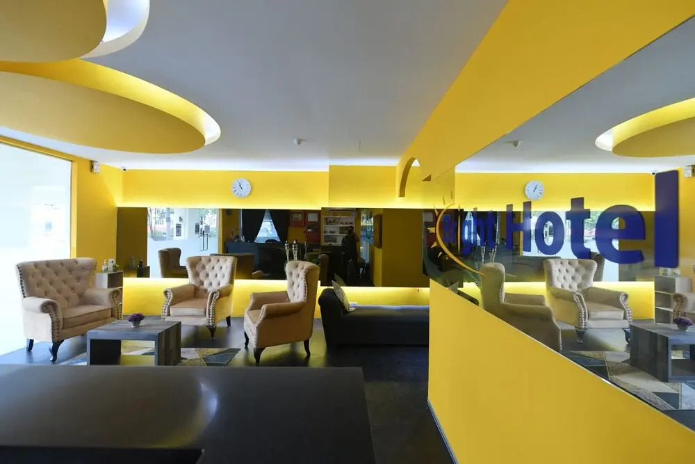 Bright Hotel