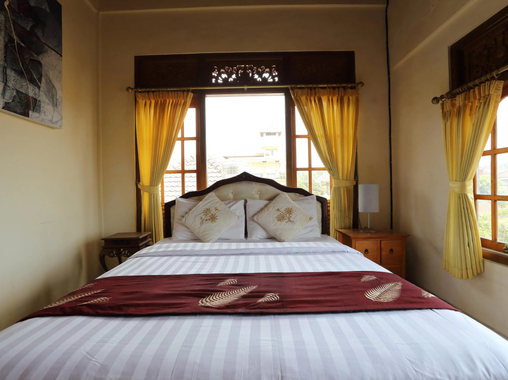 Artja Inn 2