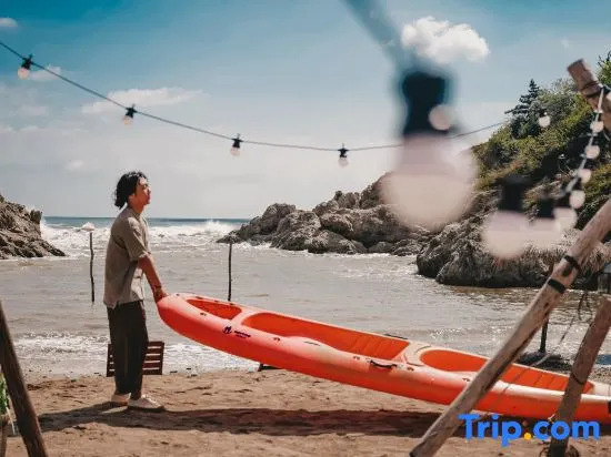 Dalian Sishi Jingyu Beach Resort Hotel