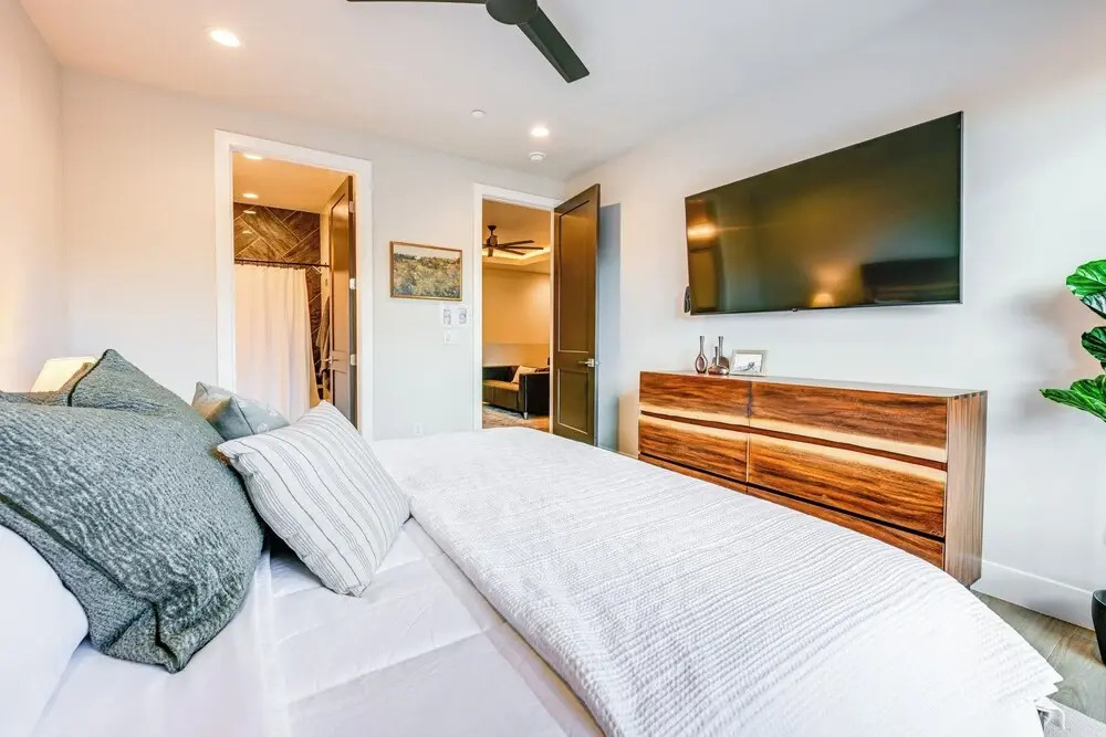 Near Hiking & Fishing: Hurricane Home w/ Hot Tub!